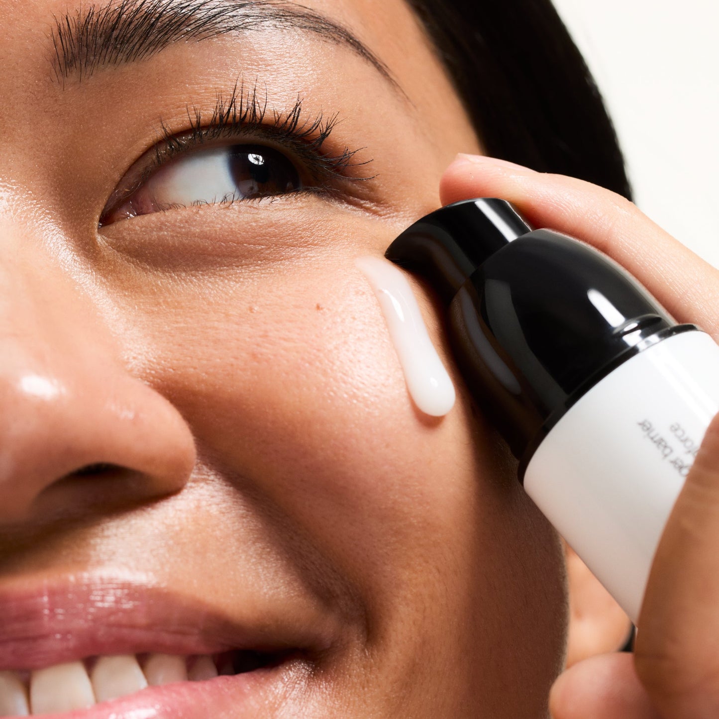 ectoin-hydro-barrier-serum-d2 Ectoin-Globals_Texture-bottle.jpg