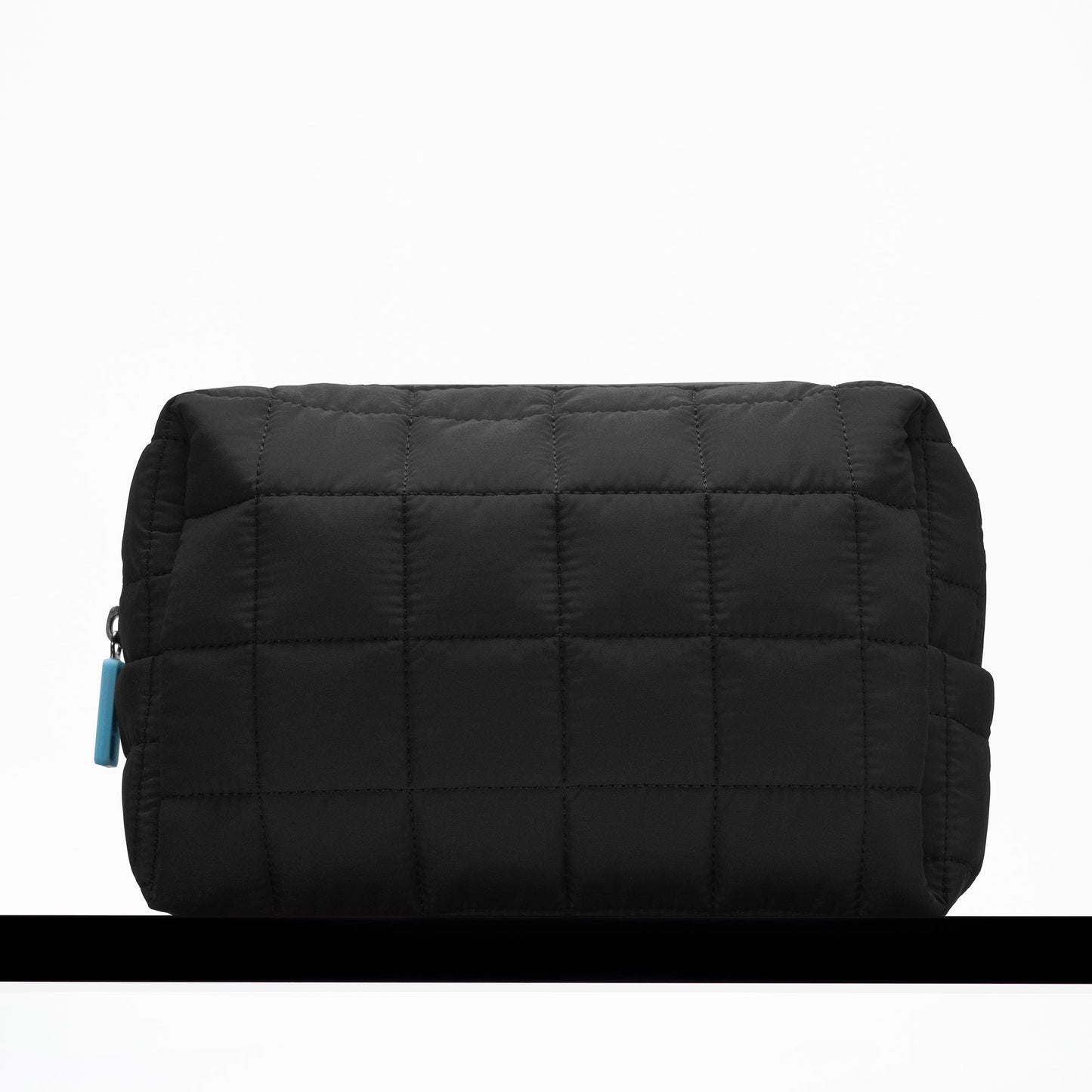 the-inkey-list-washbag-q7 washbag-hydration-04.jpg